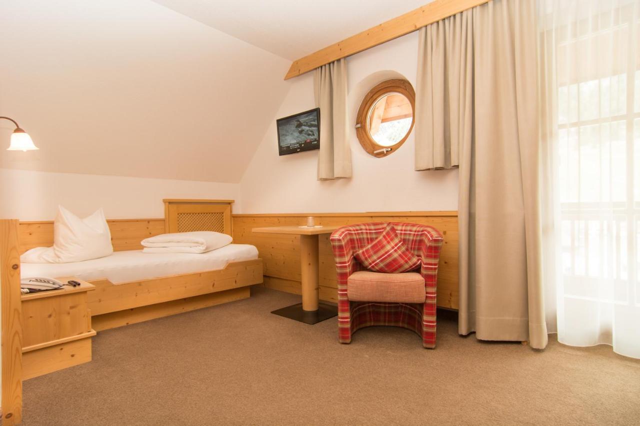 Hotel Montana Ischgl Esterno foto