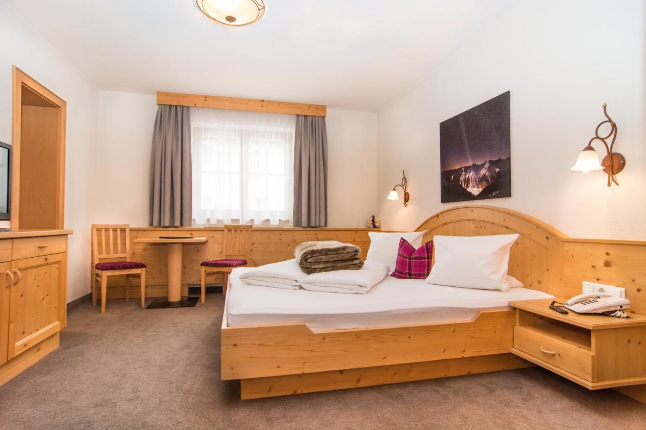 Hotel Montana Ischgl Esterno foto